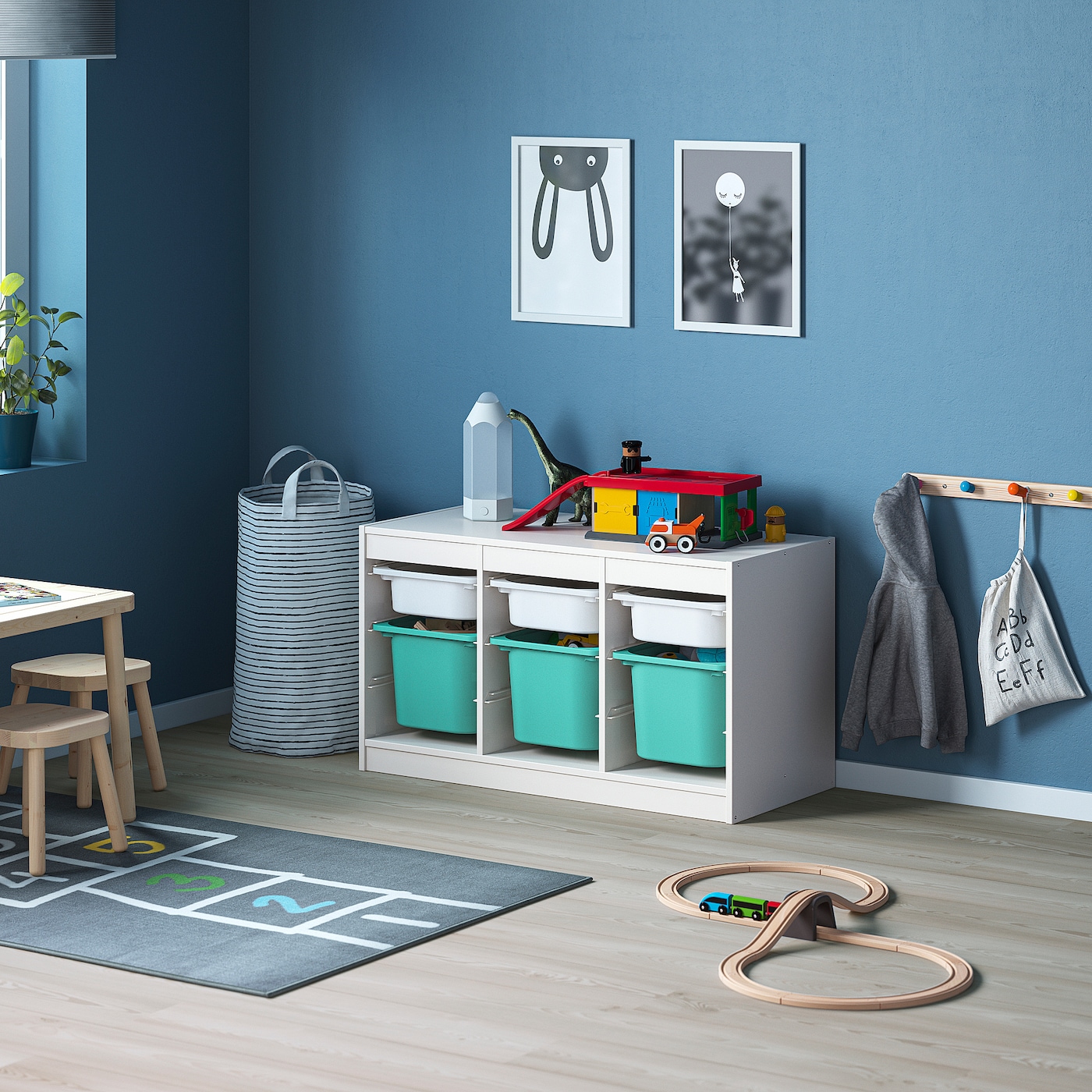 Trofast պահոց արկղերով